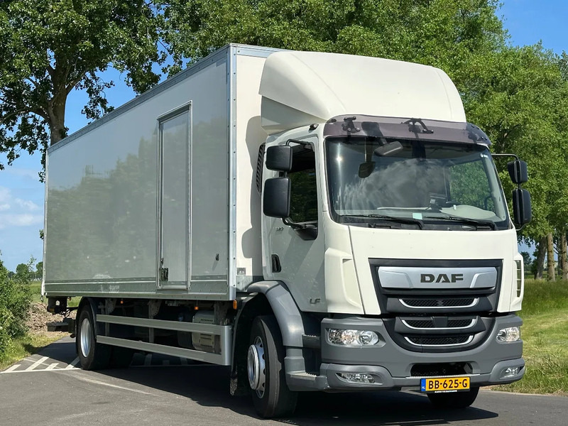 DAF CF 320 LF320.19 EURO6. 830x248x260 - Camião furgão: foto 2 DAF CF 320 LF320.19 EURO6. 830x248x260 - Camião furgão: foto 2