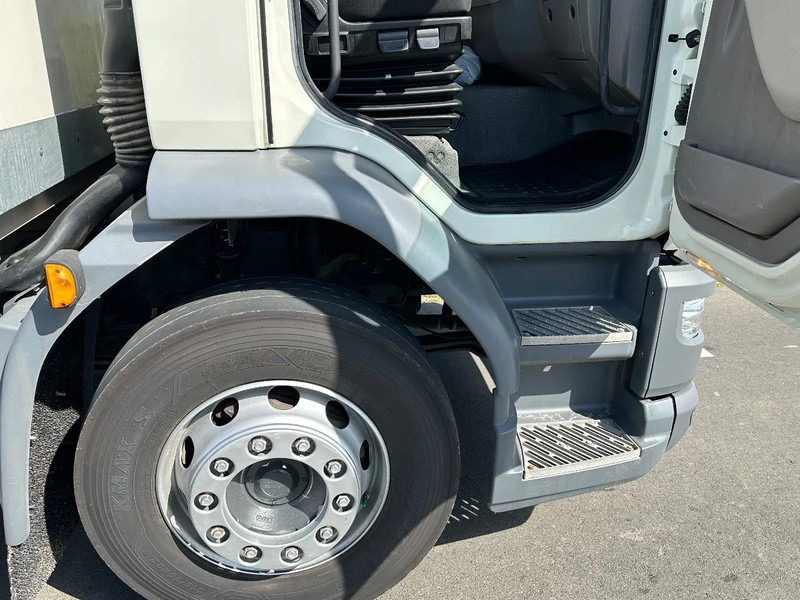 Camião furgão DAF CF 320 LF320.19 EURO6. 830x248x260: foto 9