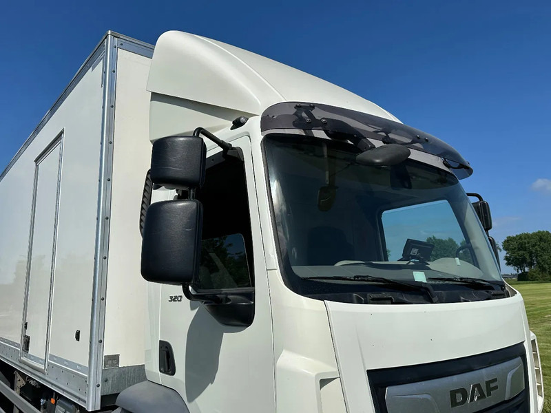 Camião furgão DAF CF 320 LF320.19 EURO6. 830x248x260: foto 11