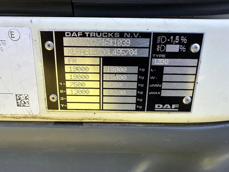 Camião furgão DAF CF 320 LF320.19 EURO6. 830x248x260: foto 13