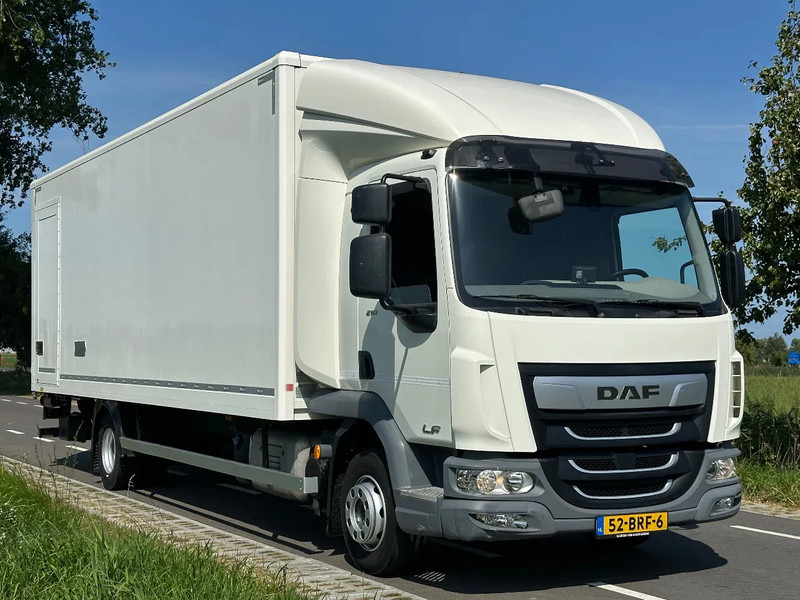 DAF LF 210 LF210.12 - Camião furgão: foto 2 DAF LF 210 LF210.12 - Camião furgão: foto 2