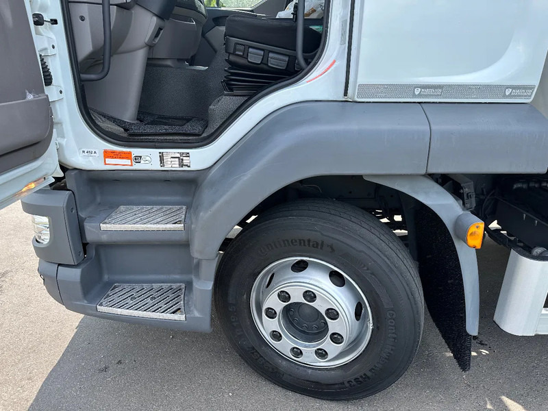 DAF LF 210 LF210.14. EURO6. 2018. KOELBAKWAGEN MET LAADKLEP 2000kg - Camião frigorífico: foto 5 DAF LF 210 LF210.14. EURO6. 2018. KOELBAKWAGEN MET LAADKLEP 2000kg - Camião frigorífico: foto 5