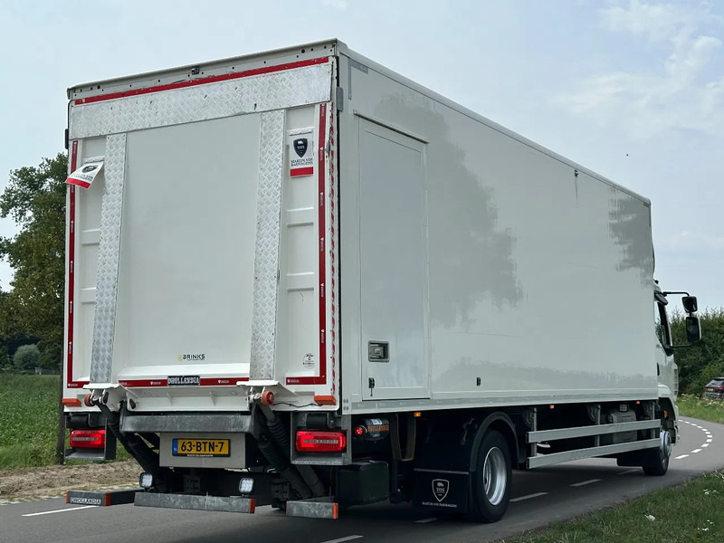 DAF LF 210 LF210.14. EURO6. 2022. 183401km 805x248x248. Bakwagen met Laadklep 2500kg - Camião furgão: foto 4 DAF LF 210 LF210.14. EURO6. 2022. 183401km 805x248x248. Bakwagen met Laadklep 2500kg - Camião furgão: foto 4