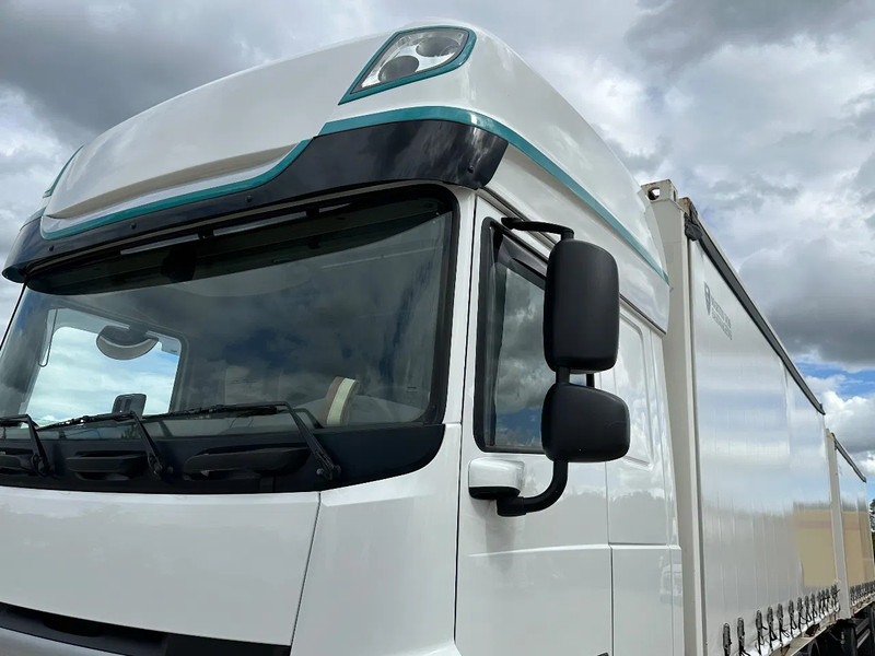 Camião de lona DAF XF 480: foto 7