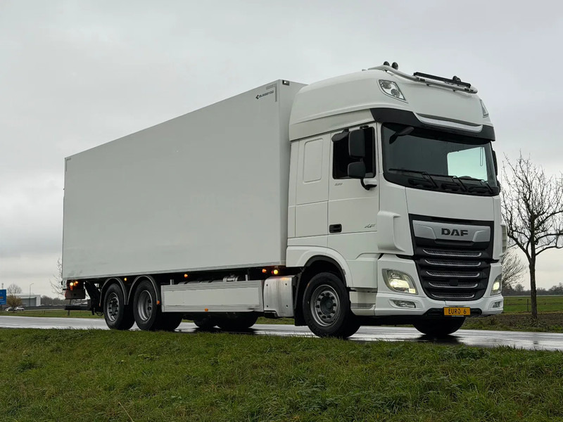 Camião furgão DAF XF 530 XF480. 26. EURO6.: foto 17 Camião furgão DAF XF 530 XF480. 26. EURO6.: foto 17