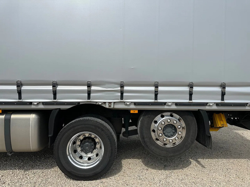 Mercedes-Benz Actros ACTROS 2545LL 2020. Als in nieuwstaat!! - Camião de lona: foto 4 Mercedes-Benz Actros ACTROS 2545LL 2020. Als in nieuwstaat!! - Camião de lona: foto 4