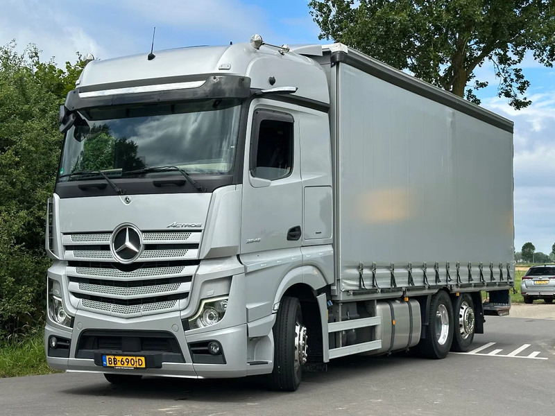 Mercedes-Benz Actros ACTROS 2545LL EURO6. 2021. Schuifzeil Bakwagen met Laadklep. - Camião de lona: foto 1 Mercedes-Benz Actros ACTROS 2545LL EURO6. 2021. Schuifzeil Bakwagen met Laadklep. - Camião de lona: foto 1