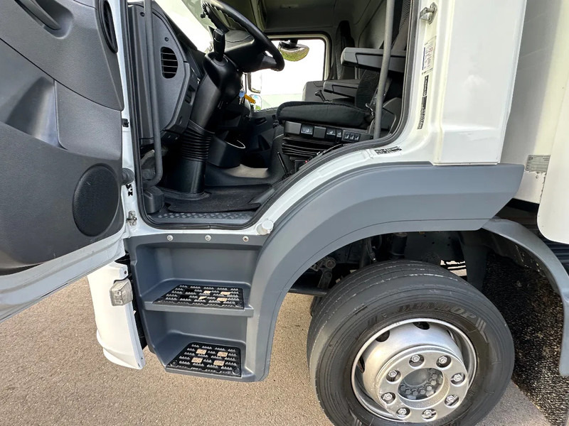 Mercedes-Benz Atego ATEGO 1318L - Camião furgão: foto 5 Mercedes-Benz Atego ATEGO 1318L - Camião furgão: foto 5