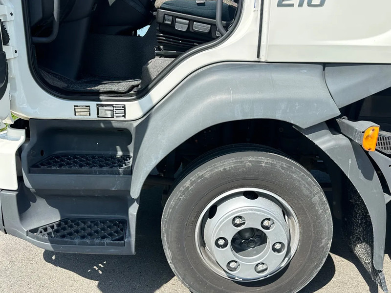 Volvo FL 210.12 EURO6 - Camião furgão: foto 5 Volvo FL 210.12 EURO6 - Camião furgão: foto 5