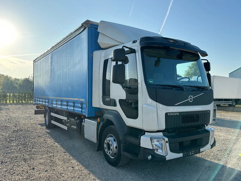 Volvo FL FL280.16 EURO6. 2022. OPRIJWAGEN , PAARDENWAGEN. - Camião chassi: foto 2 Volvo FL FL280.16 EURO6. 2022. OPRIJWAGEN , PAARDENWAGEN. - Camião chassi: foto 2
