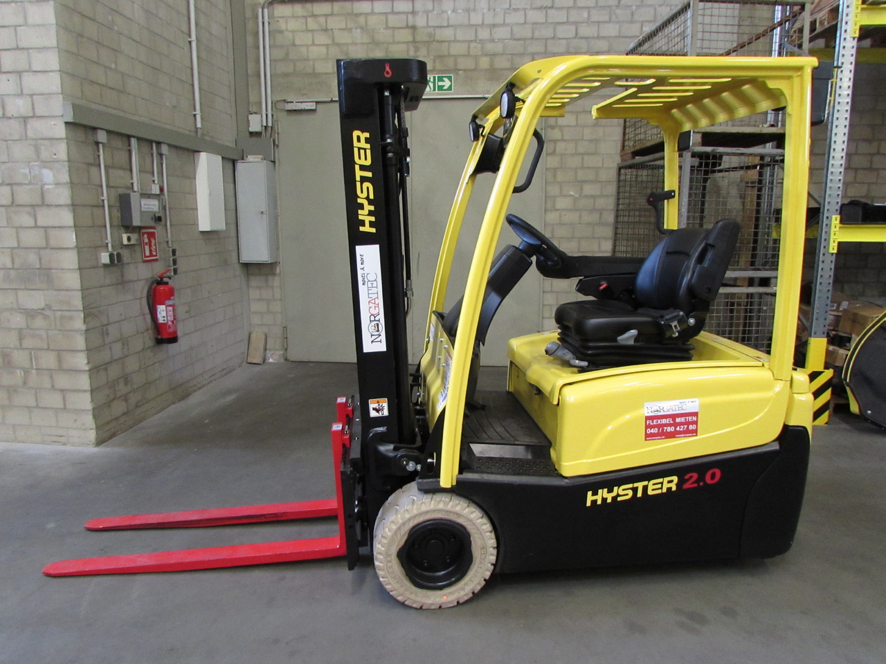 Hyster J2.0XNT MWB - Empilhadeira elétrica: foto 1 Hyster J2.0XNT MWB - Empilhadeira elétrica: foto 1