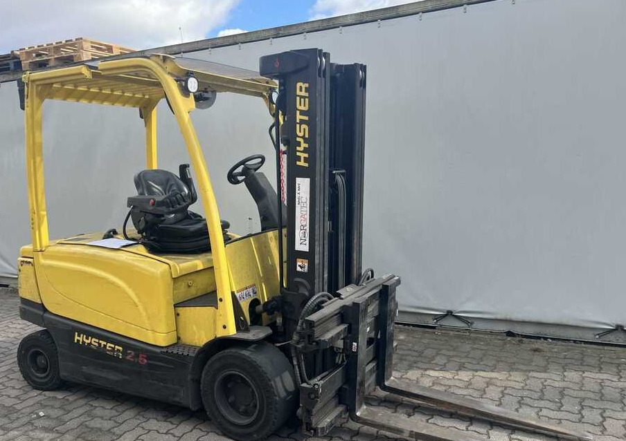 Hyster J2.5XN - Empilhadeira elétrica: foto 1 Hyster J2.5XN - Empilhadeira elétrica: foto 1