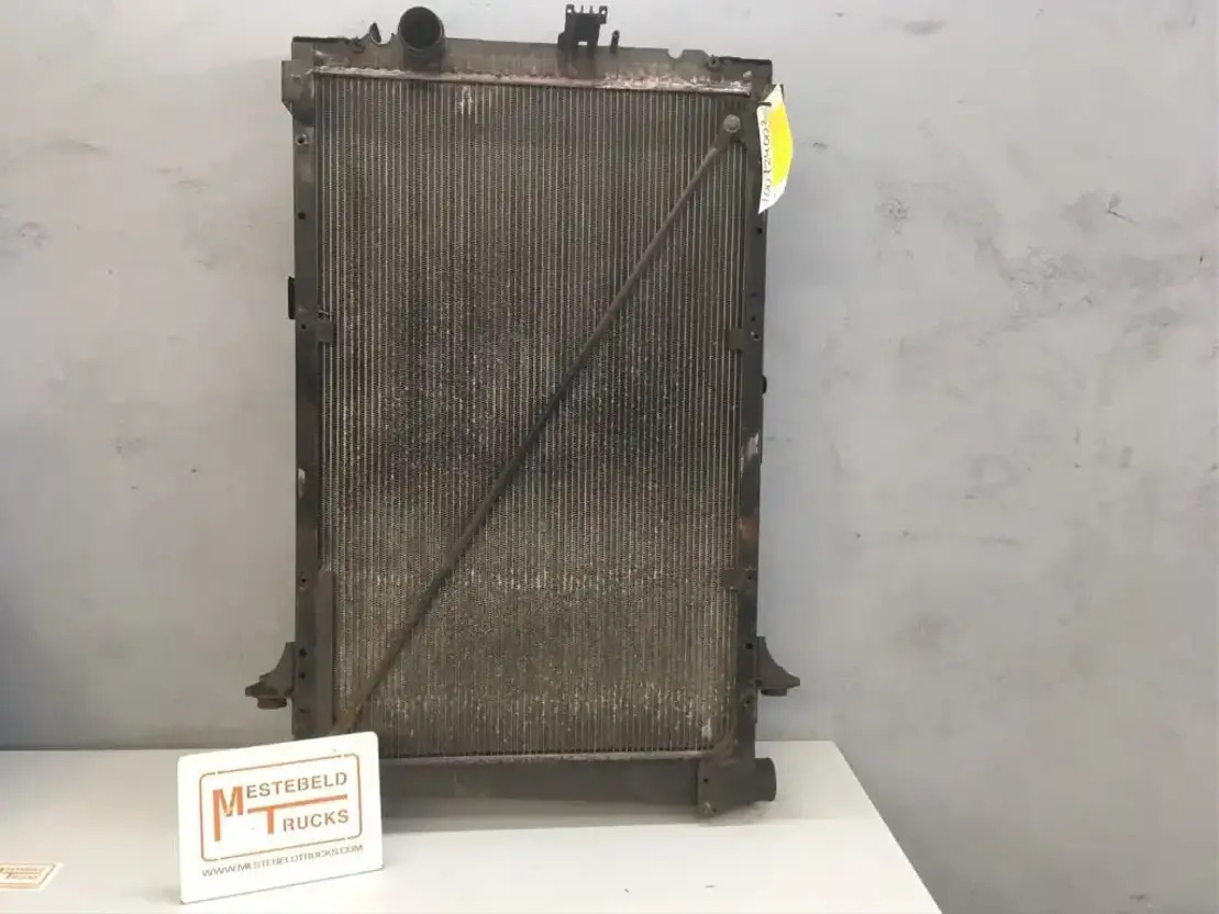 DAF CF 85 Radiateur - Sistema de arrefecimento por Camião: foto 1 DAF CF 85 Radiateur - Sistema de arrefecimento por Camião: foto 1
