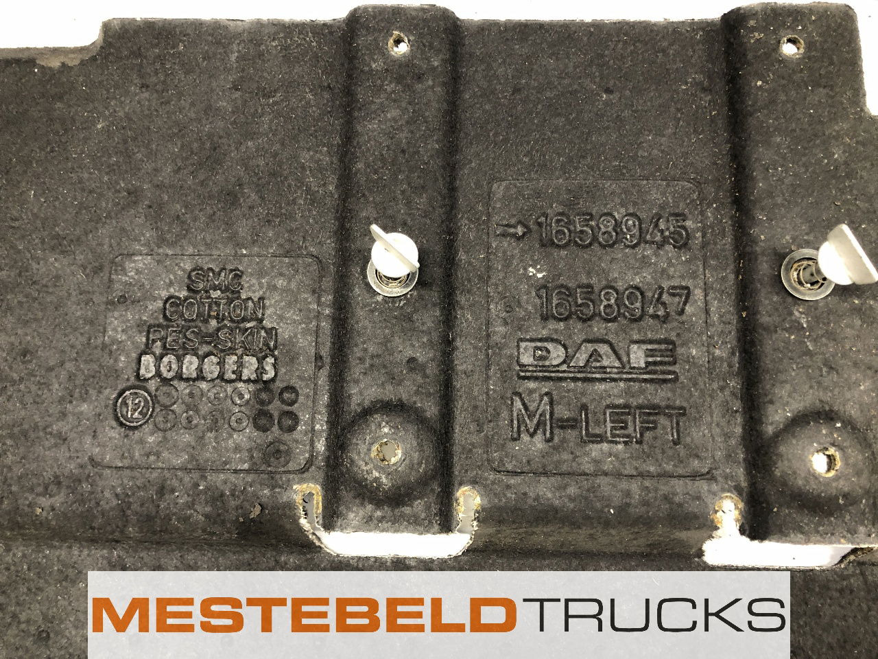 DAF Geluidsafschermkap links boven - Estrutura/ Châssis por Camião: foto 3 DAF Geluidsafschermkap links boven - Estrutura/ Châssis por Camião: foto 3