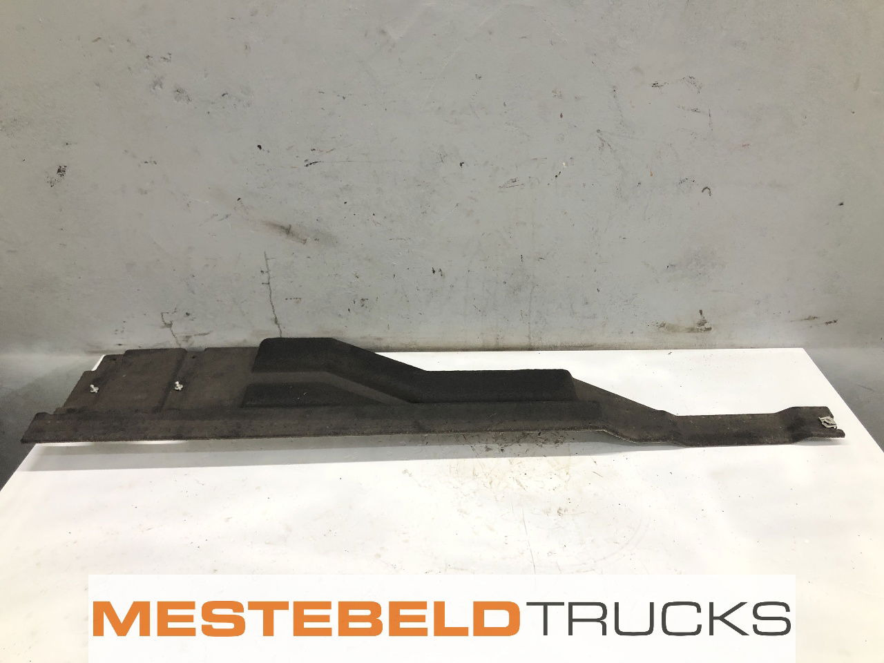 DAF Geluidsafschermkap links boven - Estrutura/ Châssis por Camião: foto 1 DAF Geluidsafschermkap links boven - Estrutura/ Châssis por Camião: foto 1