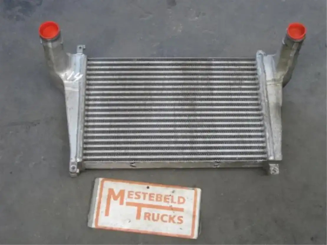 DAF Intercooler LF 45/55 - Sistema de arrefecimento por Camião: foto 1 DAF Intercooler LF 45/55 - Sistema de arrefecimento por Camião: foto 1