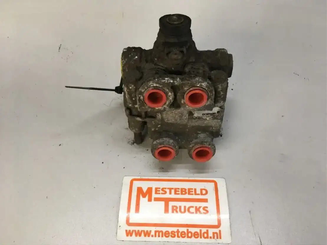 Diversen Ventiel Wabco - Peças de freio por Camião: foto 1 Diversen Ventiel Wabco - Peças de freio por Camião: foto 1