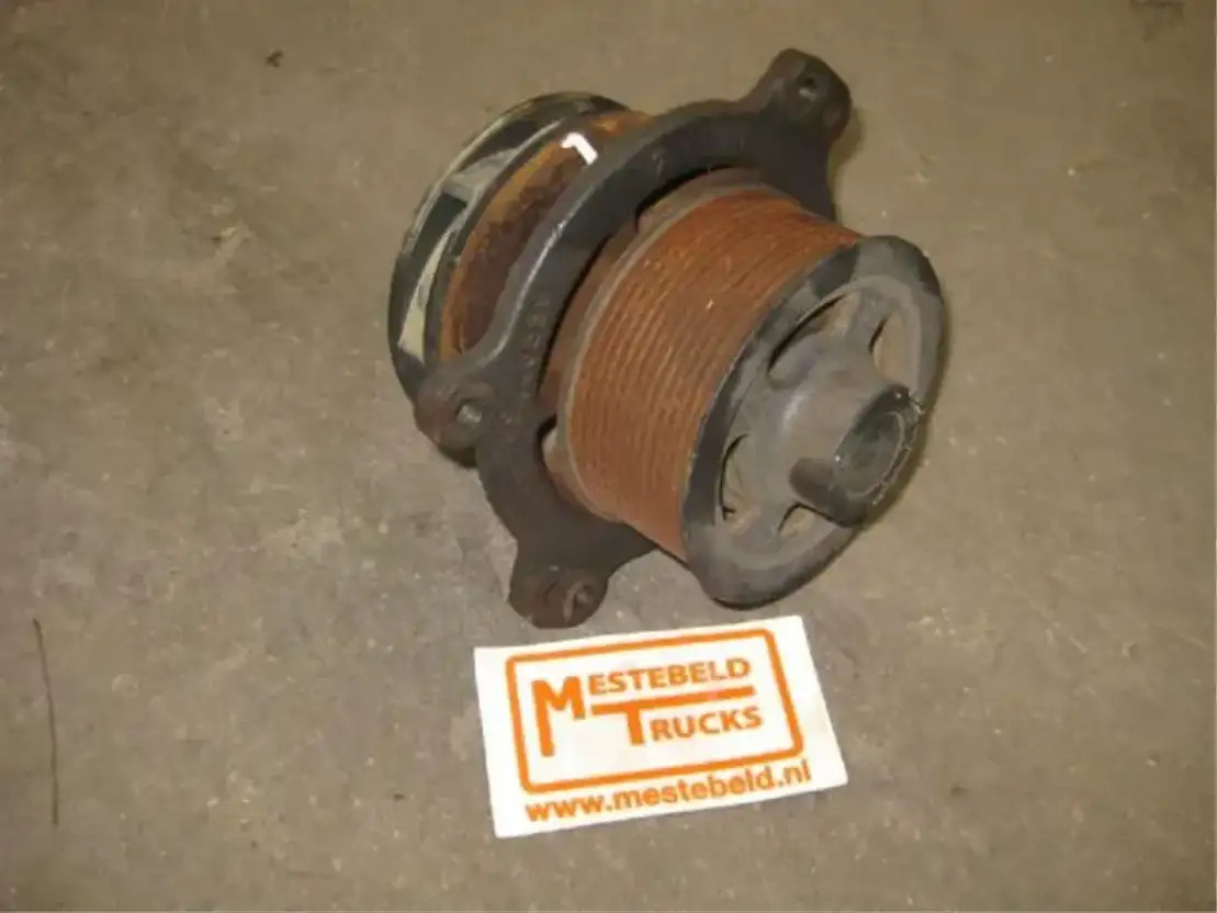 Iveco Waterpomp - Sistema de arrefecimento por Camião: foto 1 Iveco Waterpomp - Sistema de arrefecimento por Camião: foto 1