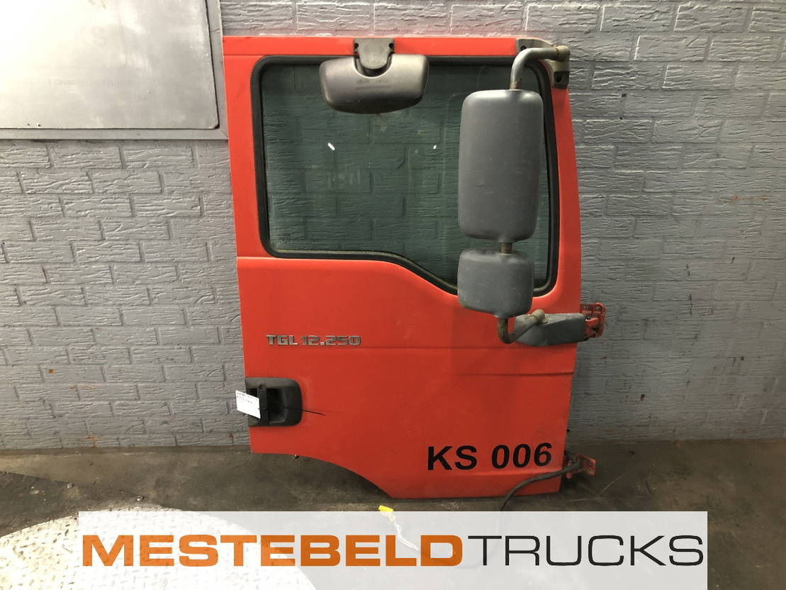 MAN Deur rechts - Cabine e interior por Camião: foto 1 MAN Deur rechts - Cabine e interior por Camião: foto 1