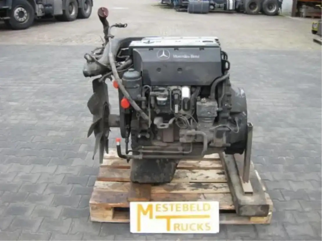 Mercedes-Benz Motor OM 904 LA I/1-02  - Motor por Camião: foto 1 Mercedes-Benz Motor OM 904 LA I/1-02  - Motor por Camião: foto 1