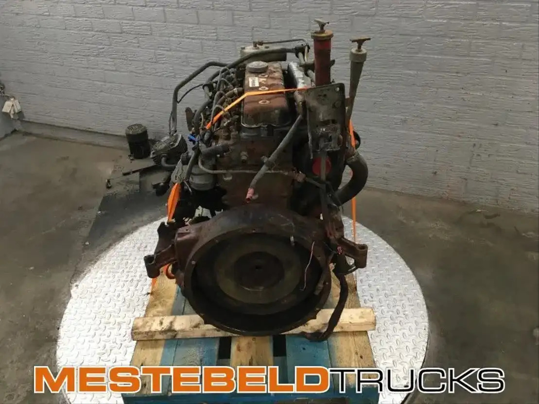 Perkins Motor 4 cilinder - Motor por Camião: foto 3 Perkins Motor 4 cilinder - Motor por Camião: foto 3