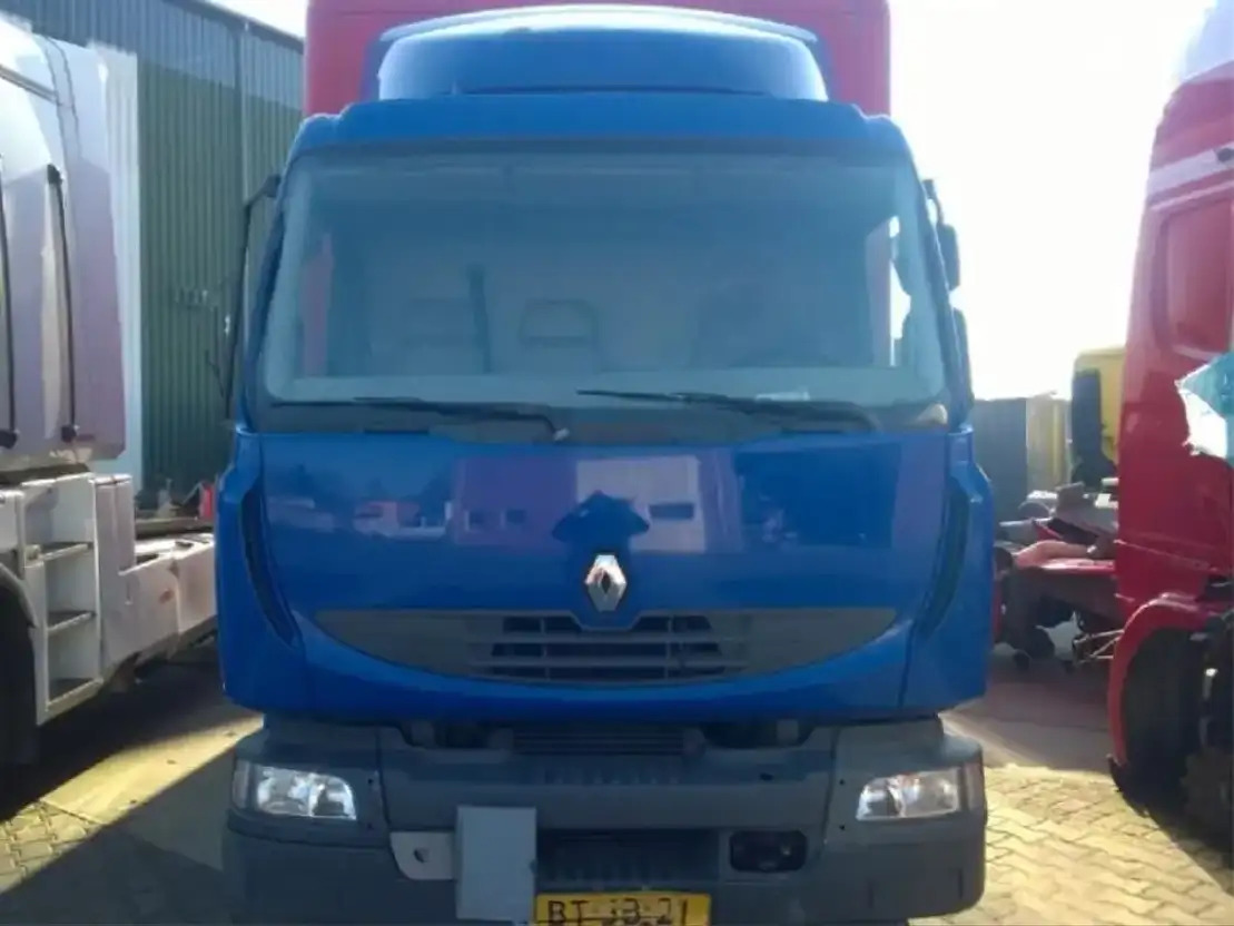 Renault C abine Midlum 220 DXI - Cabine por Camião: foto 1 Renault C abine Midlum 220 DXI - Cabine por Camião: foto 1