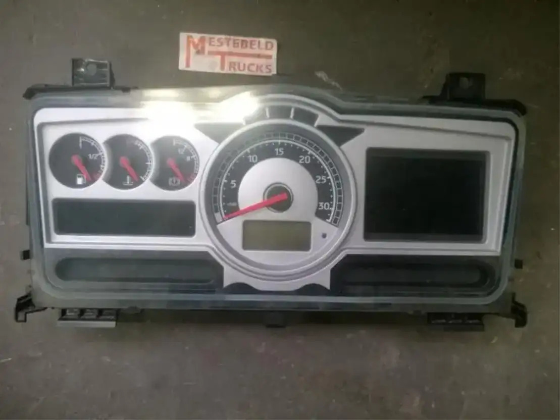 Renault Instrumentenpaneel Magnum - Sistema elétrico por Camião: foto 1 Renault Instrumentenpaneel Magnum - Sistema elétrico por Camião: foto 1
