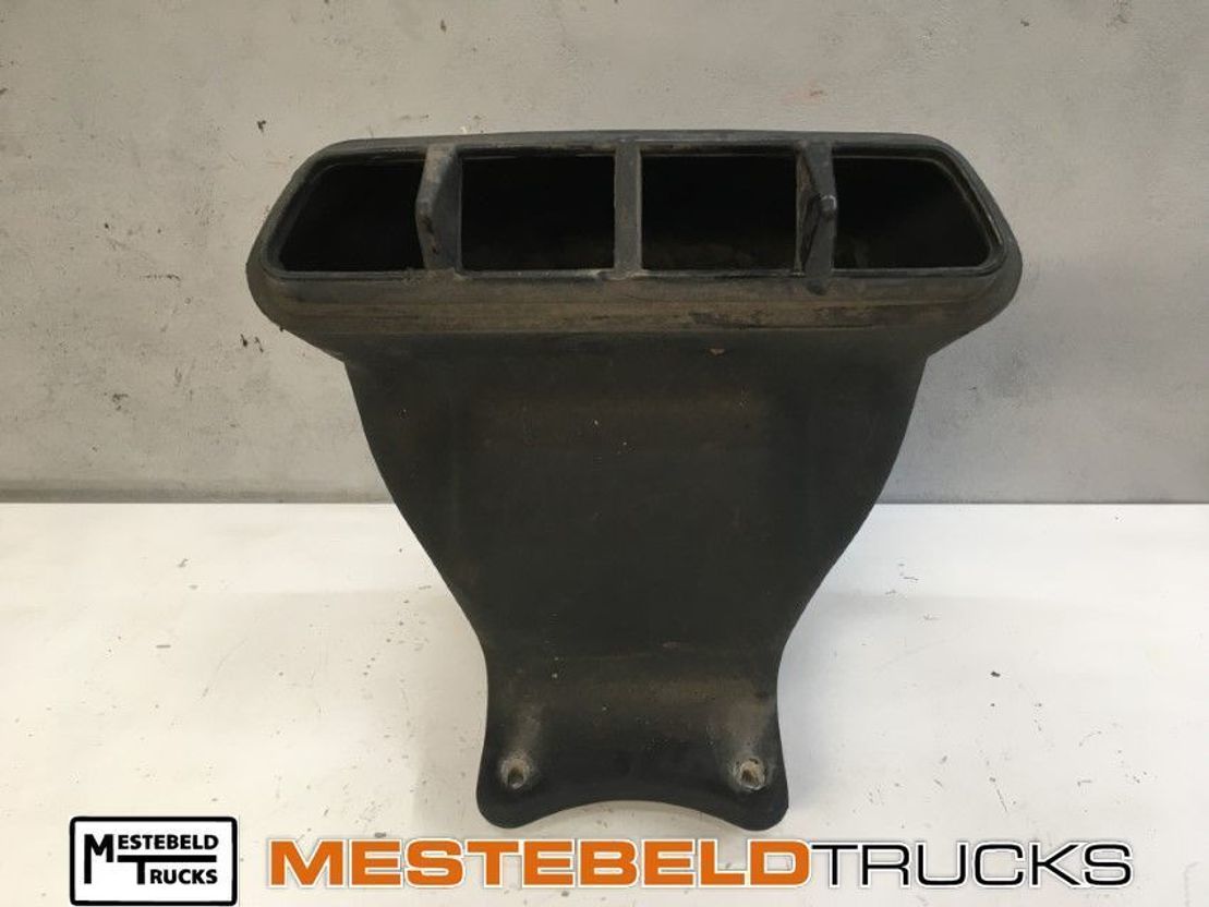 Renault Luchtinlaatkanaal - Sistema de admissão de ar por Camião: foto 1 Renault Luchtinlaatkanaal - Sistema de admissão de ar por Camião: foto 1