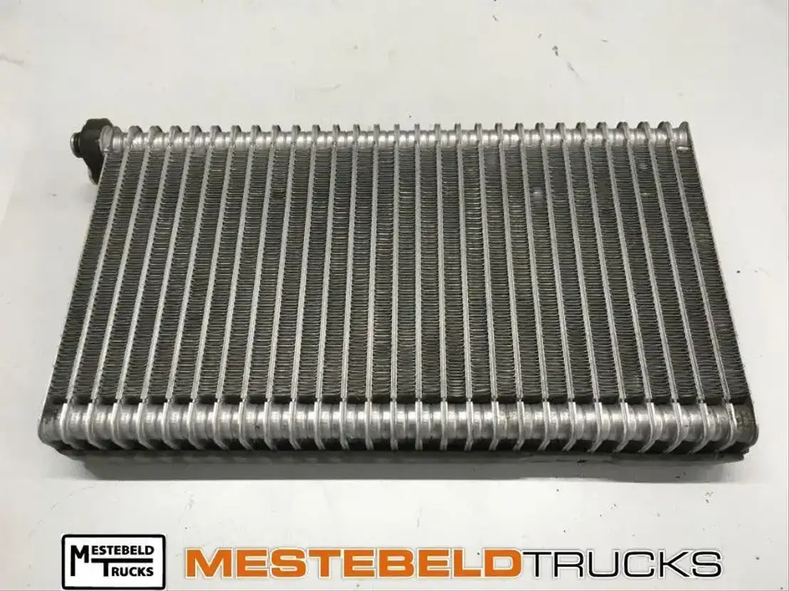 Scania Verdamper airco R-serie - Sistema de arrefecimento por Camião: foto 1 Scania Verdamper airco R-serie - Sistema de arrefecimento por Camião: foto 1