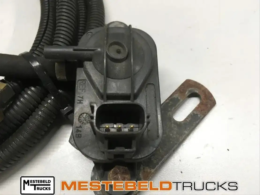Volvo HJS Sensor - Sistema de escape por Camião: foto 1 Volvo HJS Sensor - Sistema de escape por Camião: foto 1