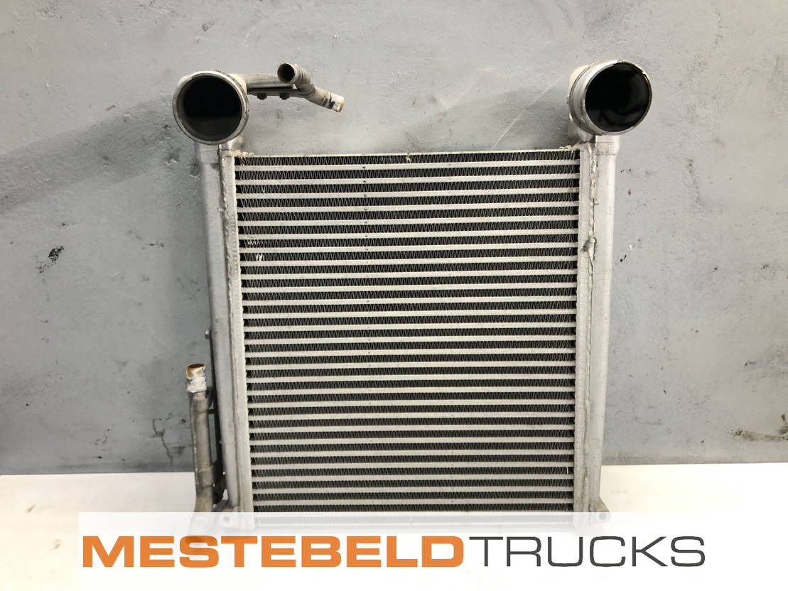 Volvo Intercooler FL 210 Euro 6 - Sistema de arrefecimento por Camião: foto 1 Volvo Intercooler FL 210 Euro 6 - Sistema de arrefecimento por Camião: foto 1