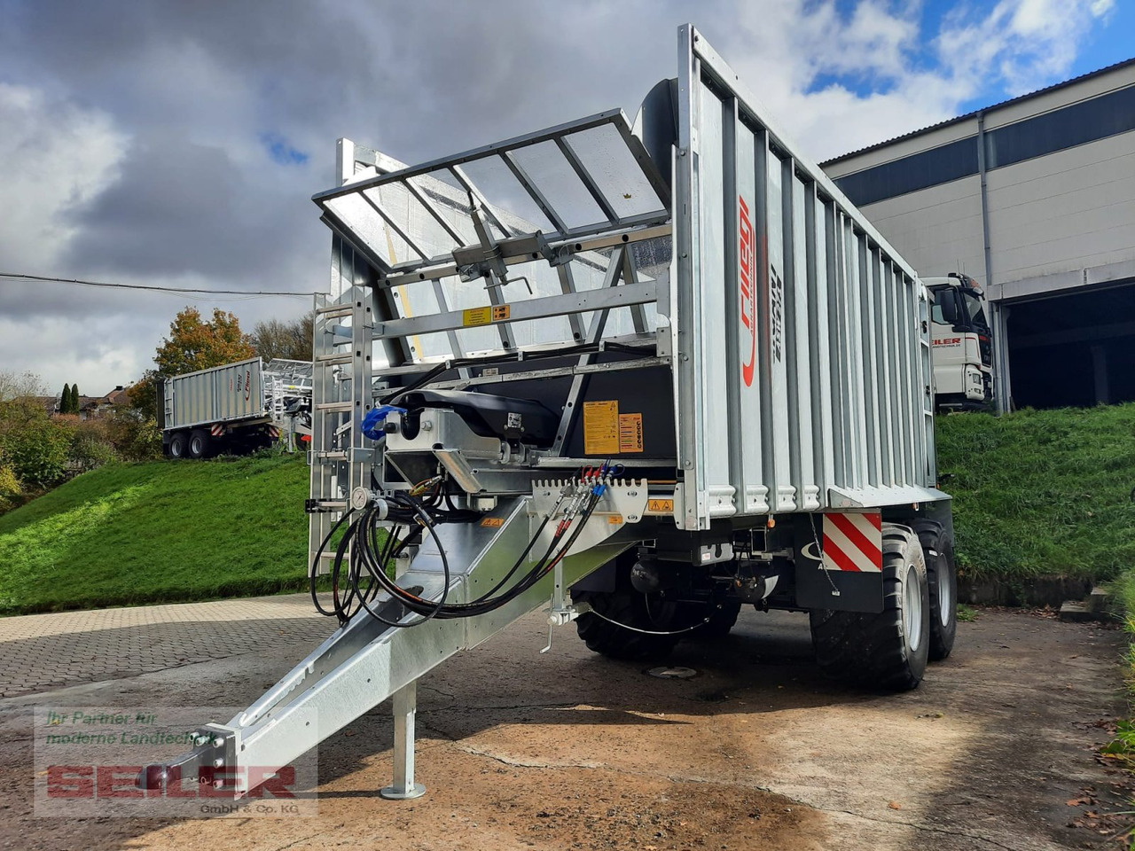 Fliegl ASW 271 C FOX 40m³ Franken-Renner - Autocarregadora: foto 2 Fliegl ASW 271 C FOX 40m³ Franken-Renner - Autocarregadora: foto 2