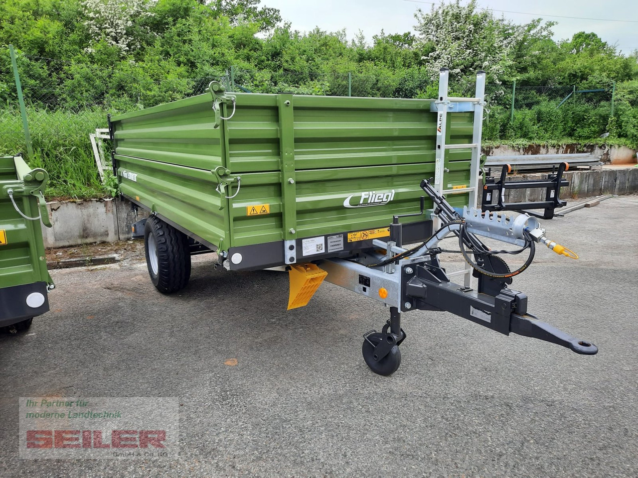 Fliegl EDK 50 FOX + Aufbau 400 mm - Reboque agrícola: foto 2 Fliegl EDK 50 FOX + Aufbau 400 mm - Reboque agrícola: foto 2