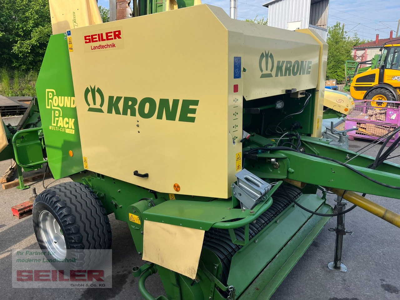 Krone Round Pack 1250 MC - Enfardadeira de fardos redondos: foto 1 Krone Round Pack 1250 MC - Enfardadeira de fardos redondos: foto 1