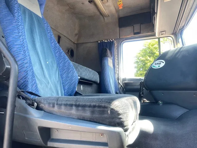 Camião de caixa aberta/ Plataforma DAF XF 95 8 Tires (6x2) euro 2: foto 16