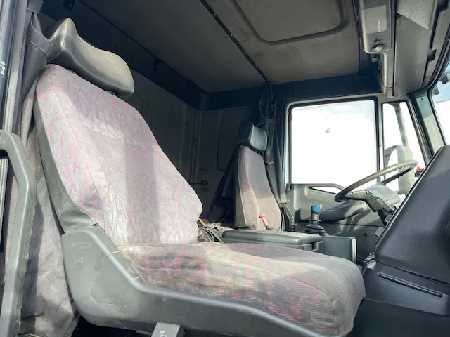 Camião basculante Iveco Eurotrakker 340 380 8X4 Euro 2: foto 15