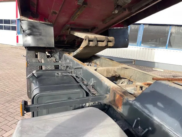 Camião basculante Iveco Eurotrakker 340 380 8X4 Euro 2: foto 9