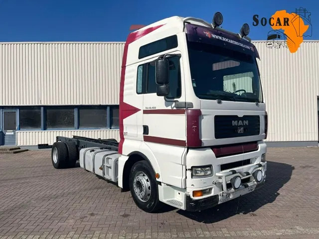 MAN TGA 18.460 Euro 3 Manual-gear Retarder - Camião chassi: foto 1 MAN TGA 18.460 Euro 3 Manual-gear Retarder - Camião chassi: foto 1