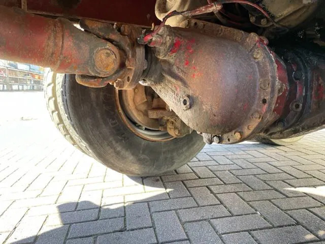 Mercedes-Benz AK 2635 6x4 V8 - Camião basculante: foto 5 Mercedes-Benz AK 2635 6x4 V8 - Camião basculante: foto 5