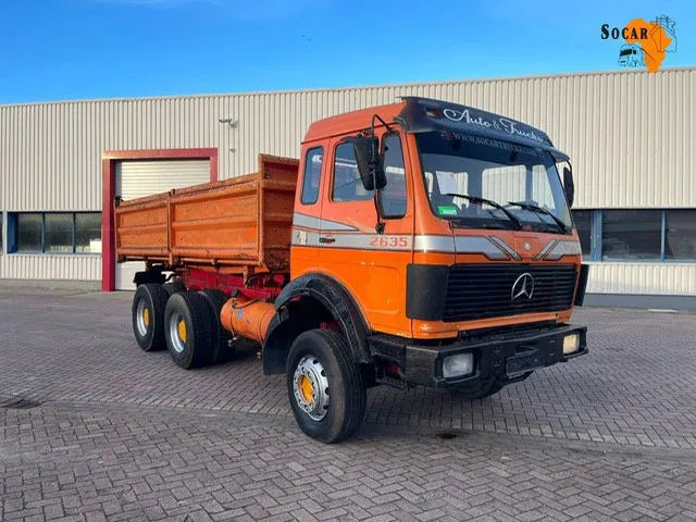 Mercedes-Benz AK 2635 6x4 V8 - Camião basculante: foto 1 Mercedes-Benz AK 2635 6x4 V8 - Camião basculante: foto 1