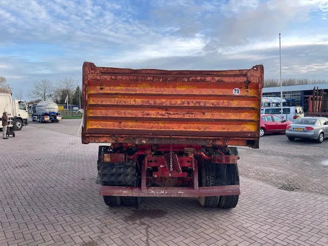Mercedes-Benz AK 2635 6x4 V8 - Camião basculante: foto 4 Mercedes-Benz AK 2635 6x4 V8 - Camião basculante: foto 4