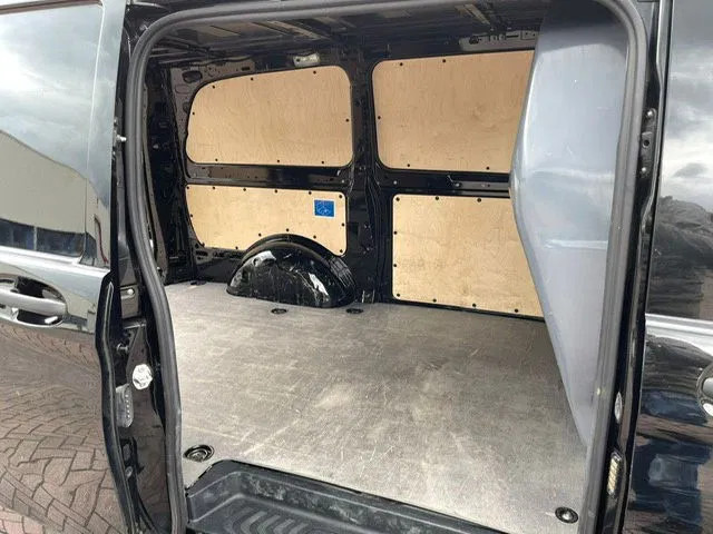 Mercedes-Benz Vito 110 CDI Financiering/inruil mogelijk - Furgão compacto: foto 4 Mercedes-Benz Vito 110 CDI Financiering/inruil mogelijk - Furgão compacto: foto 4