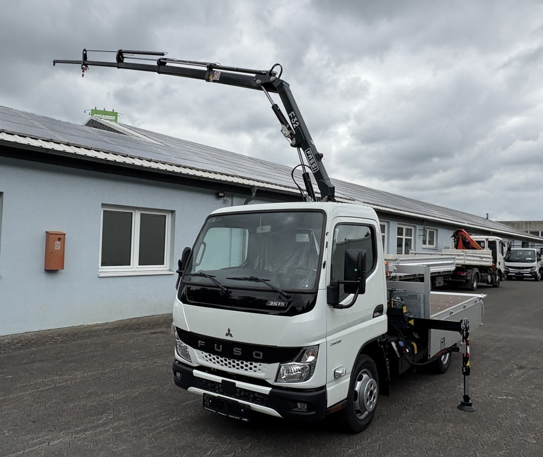 FUSO 3S15 Alu Pritsche 2.80m Ladekran Funk! sofort ve - Camião grua: foto 1 FUSO 3S15 Alu Pritsche 2.80m Ladekran Funk! sofort ve - Camião grua: foto 1