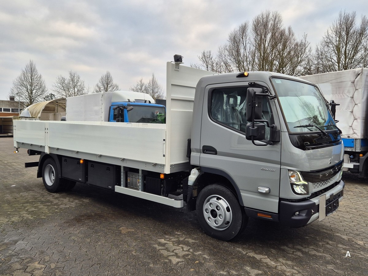 FUSO Canter 7C18 Gastransport ADR Gefahrgut Pritsche - Carrinha de caixa aberta: foto 2 FUSO Canter 7C18 Gastransport ADR Gefahrgut Pritsche - Carrinha de caixa aberta: foto 2