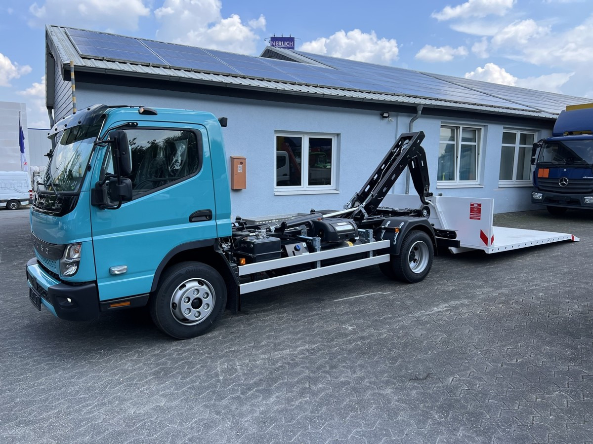 FUSO Canter FUSO 9C18 City Abrollkipper Krokbil Color - Camião polibenne, Camião grua: foto 1 FUSO Canter FUSO 9C18 City Abrollkipper Krokbil Color - Camião polibenne, Camião grua: foto 1