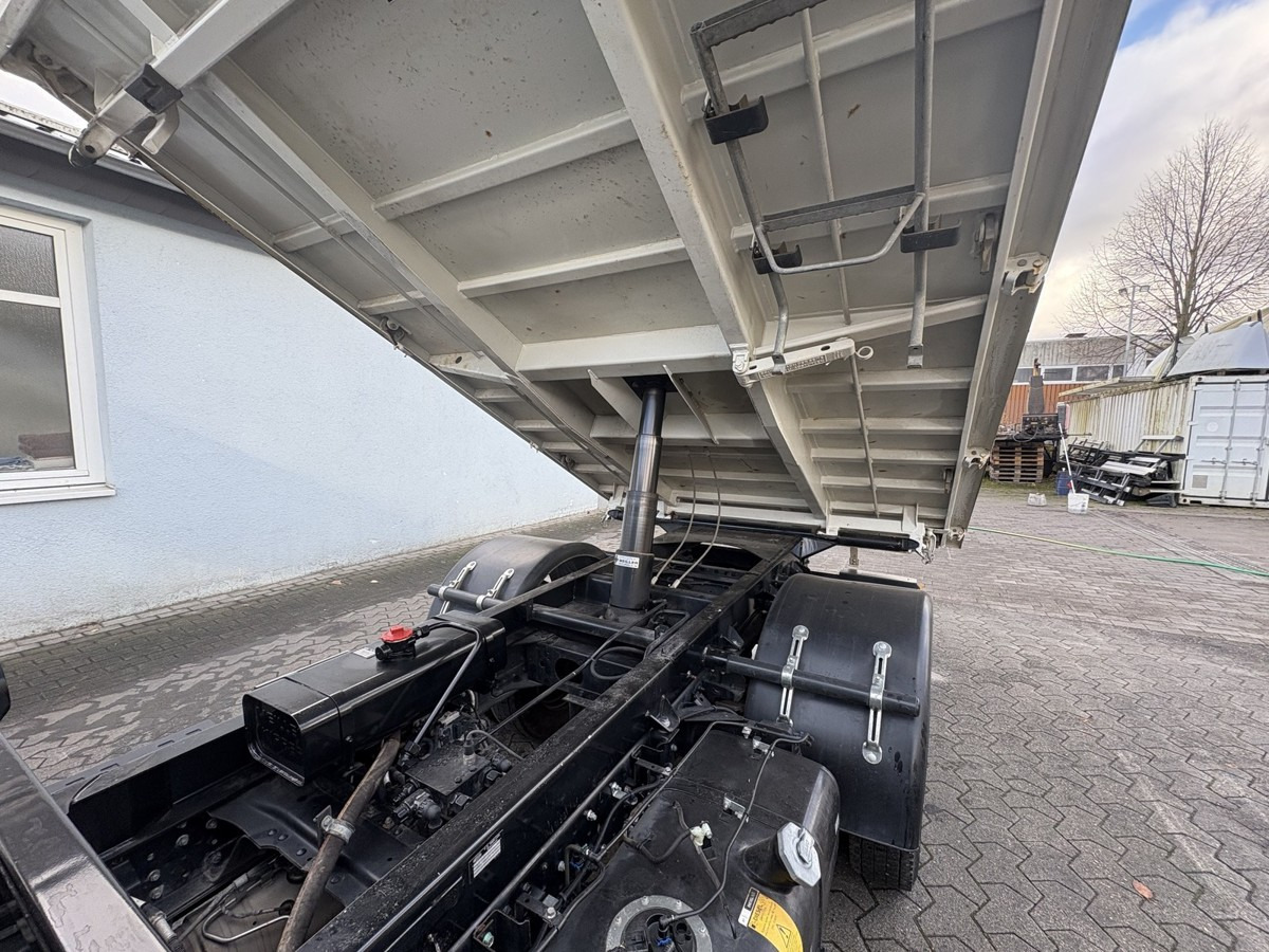 FUSO Meiller 3-Seiten Kipper Aufbau Bj. 2023 - Carrinha basculante: foto 2 FUSO Meiller 3-Seiten Kipper Aufbau Bj. 2023 - Carrinha basculante: foto 2