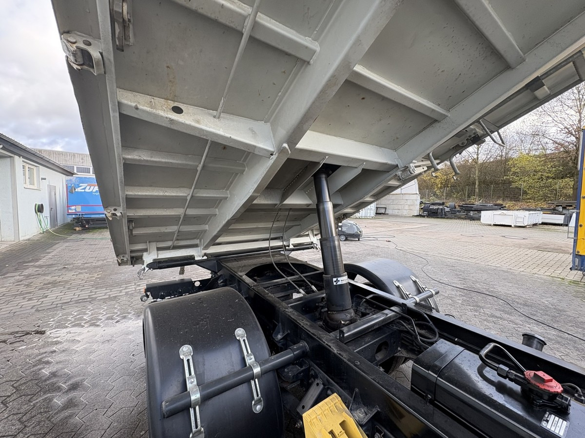 FUSO Meiller 3-Seiten Kipper Aufbau Bj. 2023 - Carrinha basculante: foto 5 FUSO Meiller 3-Seiten Kipper Aufbau Bj. 2023 - Carrinha basculante: foto 5