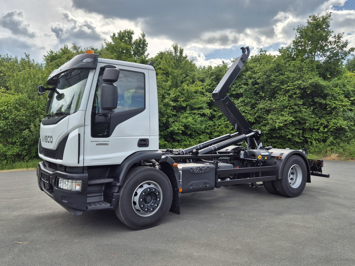 IVECO Euro Cargo 180E32 4x2 Abrollkipper Teleskoparm - Camião polibenne: foto 1 IVECO Euro Cargo 180E32 4x2 Abrollkipper Teleskoparm - Camião polibenne: foto 1