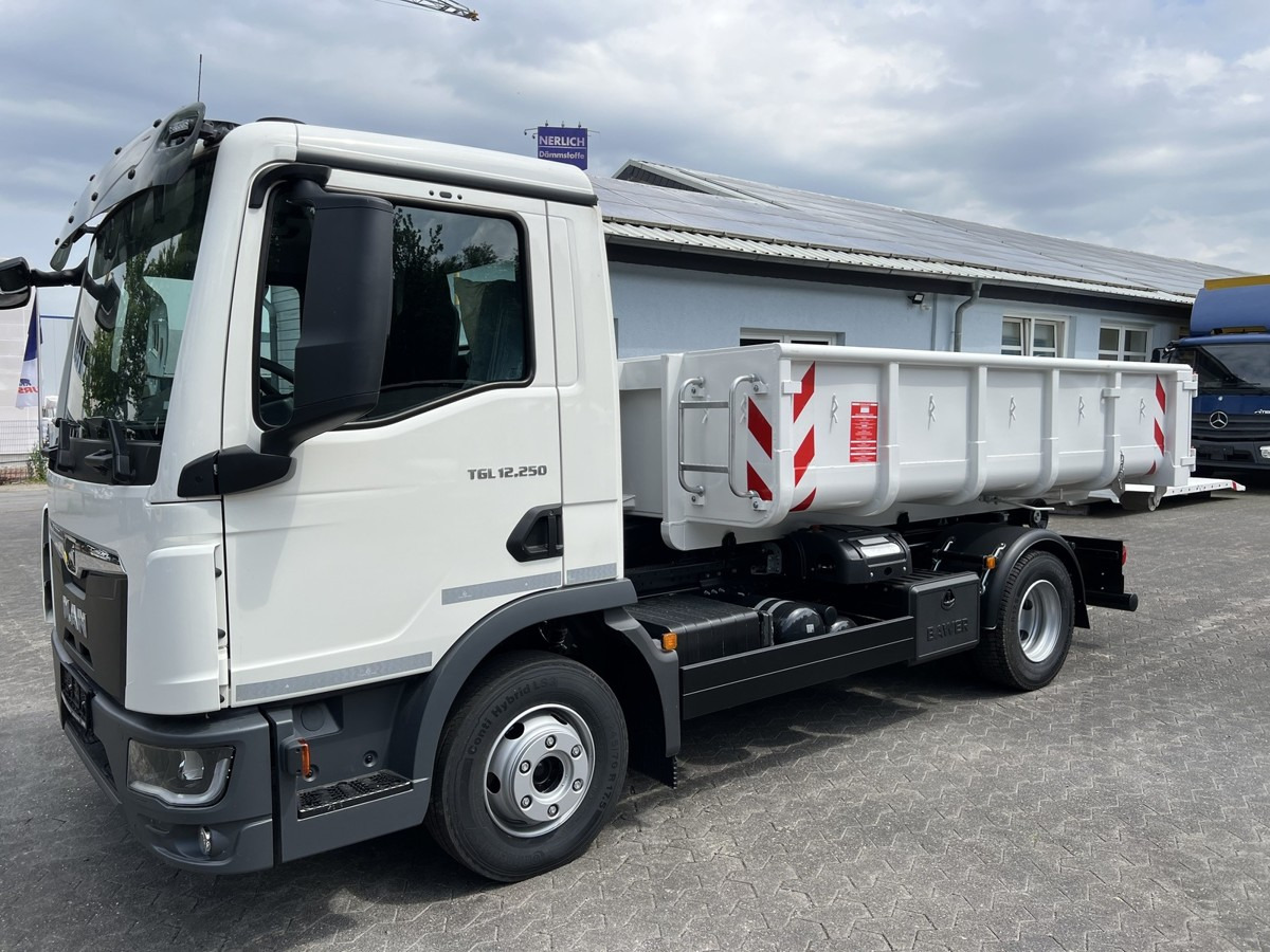 MAN TGL 12.250 BL NEU City Abrollkipper PowerMatic s - Camião polibenne: foto 3 MAN TGL 12.250 BL NEU City Abrollkipper PowerMatic s - Camião polibenne: foto 3