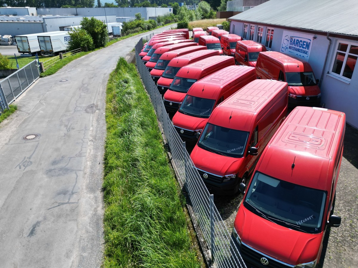 VW Crafter 35 Maxi L4H3 1Hand PDC - Furgão: foto 1 VW Crafter 35 Maxi L4H3 1Hand PDC - Furgão: foto 1